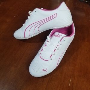 NIB Puma Soleil V2 White and Pink - 9.5